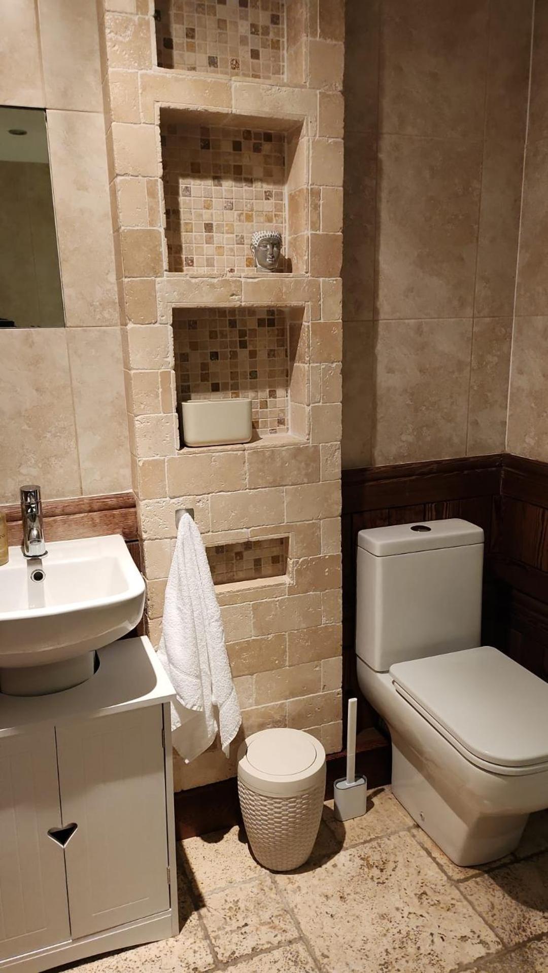 Apartment Large 2 Bed Let In Ystradgynlais